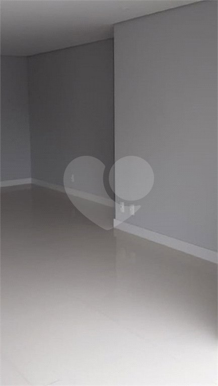 Apartamento à venda com 3 quartos, sendo 1 suíte,  em Jardim Vazani, São Paulo, SP