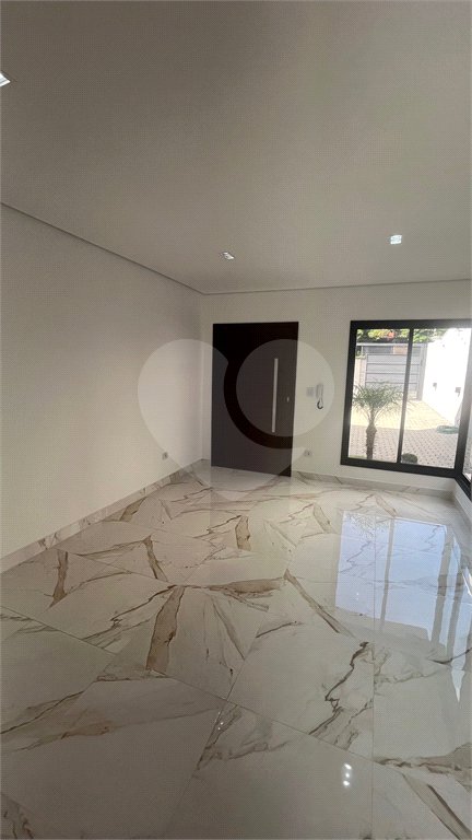 Sobrado à venda ou para alugar com 3 suítes em Jardim do Lago, Atibaia, SP