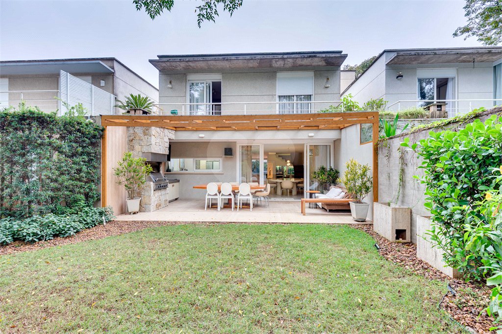 Casa à venda com 5 suítes no condomínio Vila de Palme, São Paulo - SP