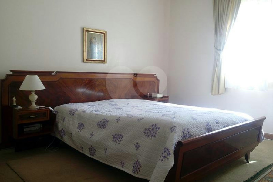 Casa à venda com 5 quartos, sendo 2 suítes, em Santana, São Paulo, SP