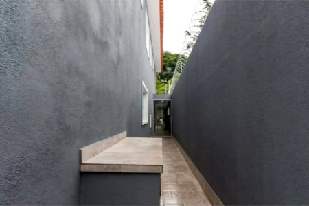 Casa à venda com 3 quartos, sendo 1 suíte, em Jardim Peri Peri, São Paulo, SP