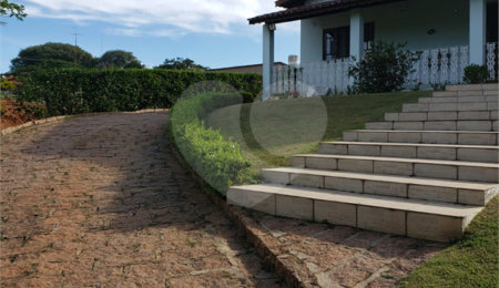 Casa à venda com 4 quartos, sendo 2 suítes,  no condomínio Acmti - Colinas do Mosteiro, Terras de Itaici e Recanto dos Pássaros, Indaiatuba - SP