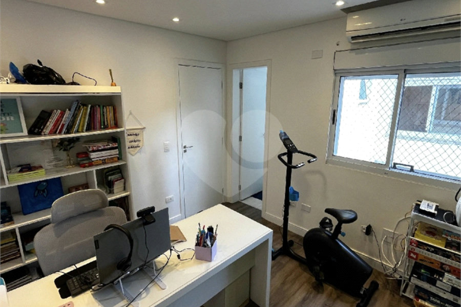 Casa à venda com 3 suítes no condomínio Barbará IV, São Paulo - SP