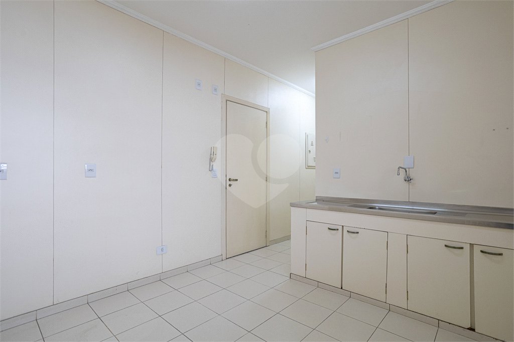 Apartamento à venda com 3 quartos, sendo 1 suíte, em Jardim Paulista, São Paulo, SP