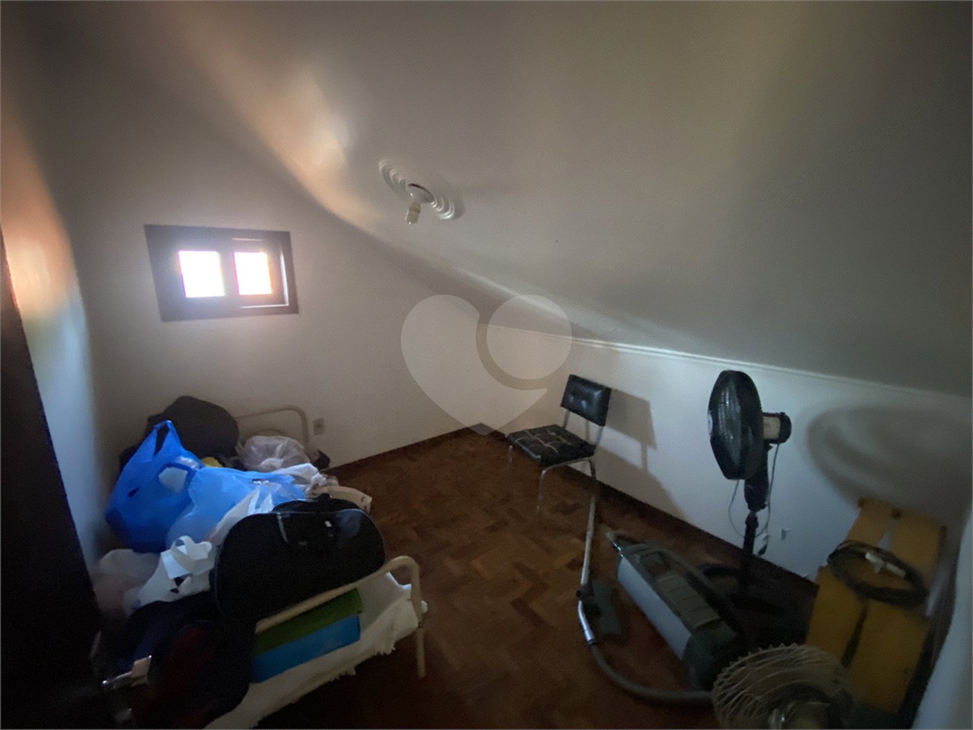 Casa à venda com 3 quartos, sendo 1 suíte, em Parque Residencial Monte Carlo, Ponta Porã, MS