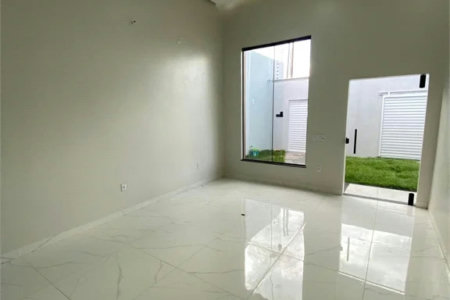 Casa à venda com 3 quartos, sendo 1 suíte,  em Jardim Iracema, Balsas, MA