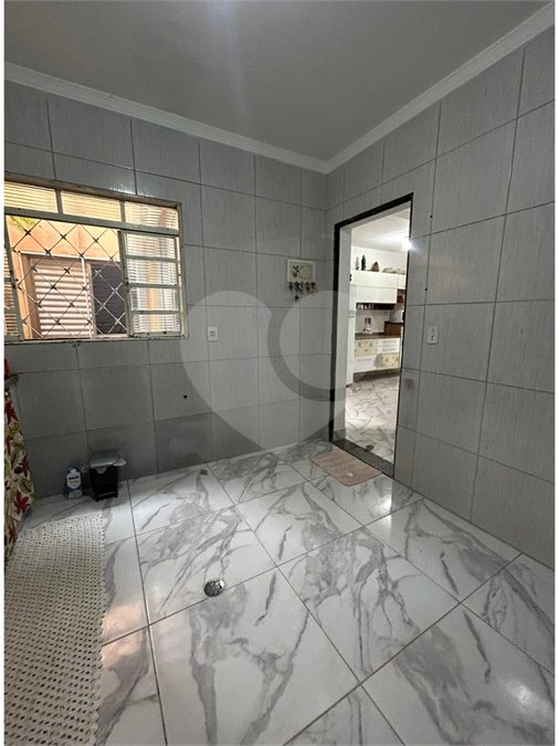 Sobrado à venda com 3 quartos, sendo 1 suíte,  em Jardim Regina, Indaiatuba, SP