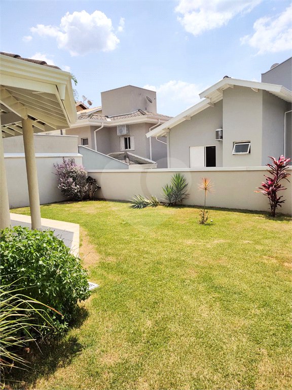 Casa à venda ou para alugar com 3 suítes no condomínio Residencial Jardim das Palmeiras, Vinhedo - SP