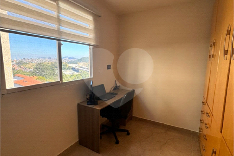 Apartamento à venda com 2 quartos em Horto, São Paulo, SP