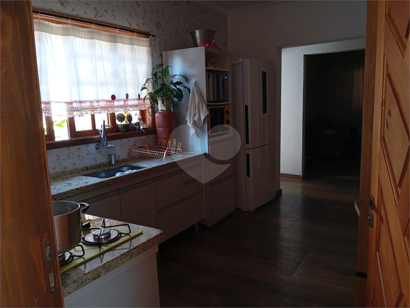 Casa à venda com 4 quartos, sendo 2 suítes,  em Guaxinduva, Atibaia, SP