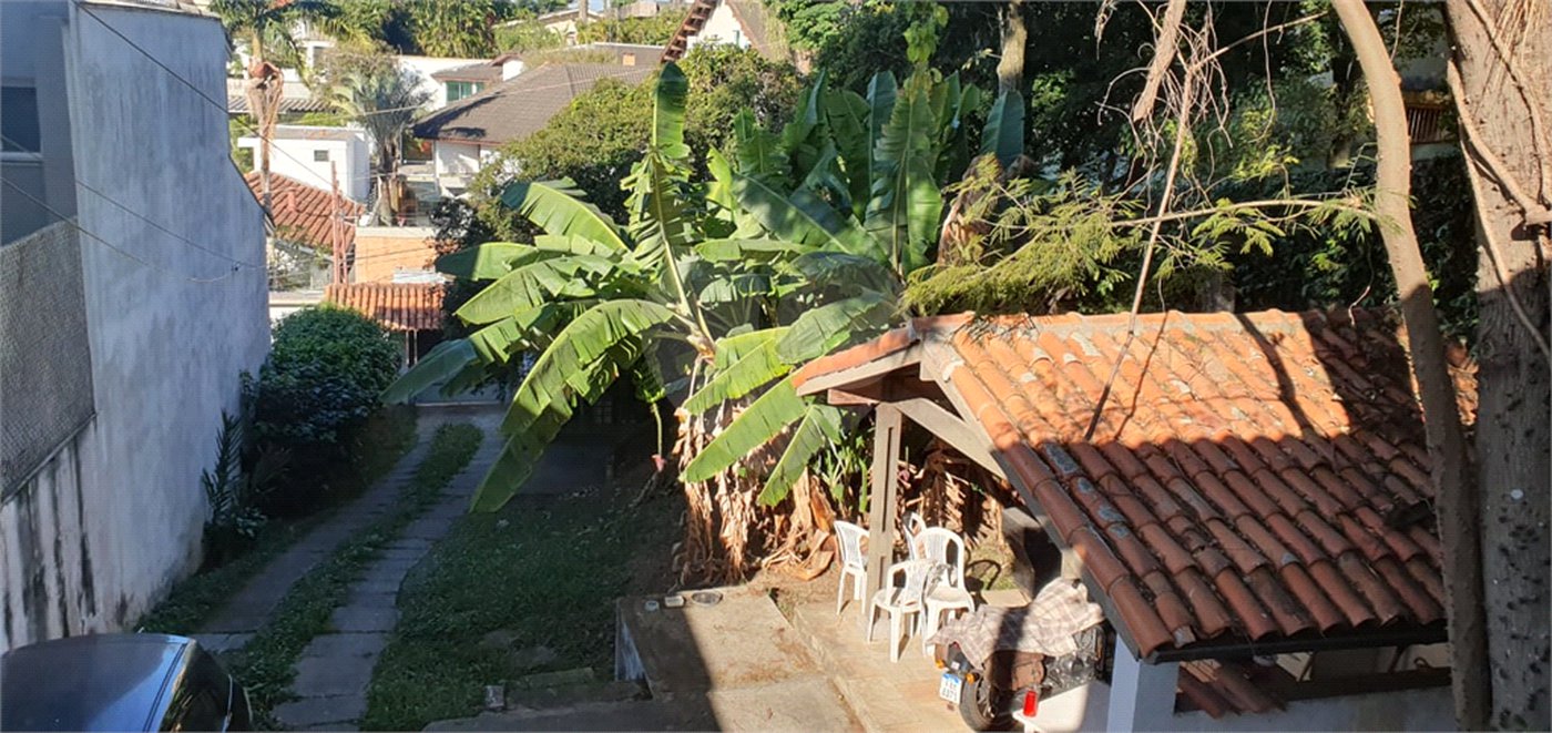 Casa Térrea à venda com 4 quartos, sendo 1 suíte, em Vila Albertina, São Paulo, SP