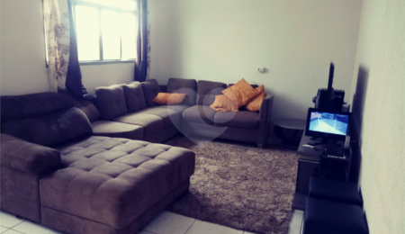 Casa à venda com 3 quartos, sendo 1 suíte,  em Engordadouro, Jundiaí, SP