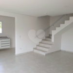 Apartamento à venda ou para alugar com 2 quartos, sendo 1 suíte,  em Vila Santa Isabel, São Roque, SP