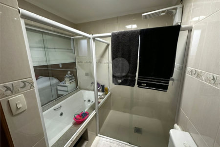 Sobrado à venda com 3 quartos, sendo 1 suíte, em Jardim da Saúde, São Paulo, SP