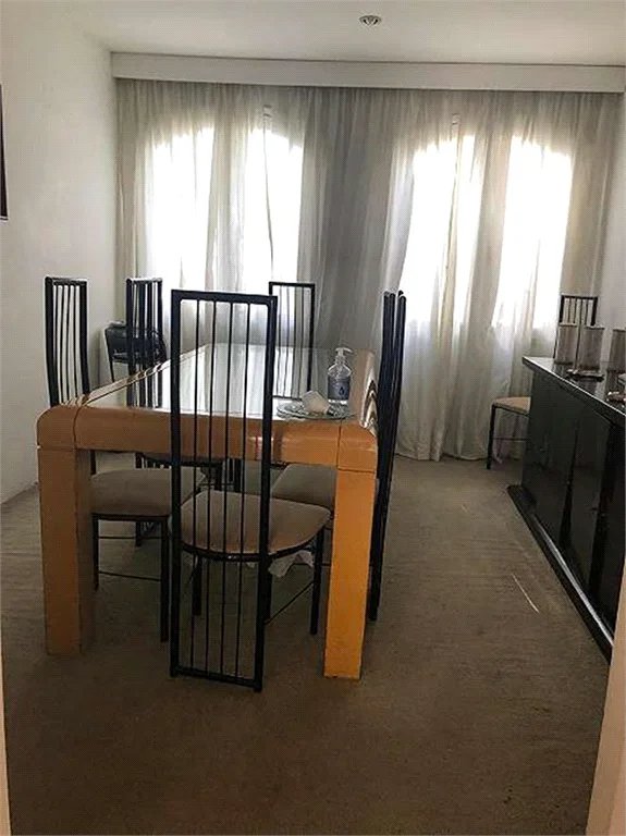 Casa à venda com 4 quartos, sendo 1 suíte, em Vila Cordeiro, São Paulo, SP