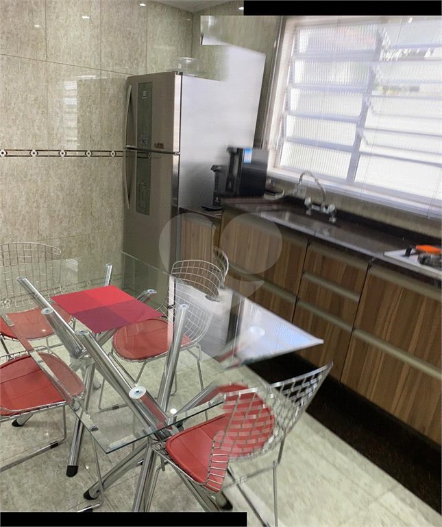 Sobrado à venda com 3 quartos em Parque Casa de Pedra, São Paulo, SP