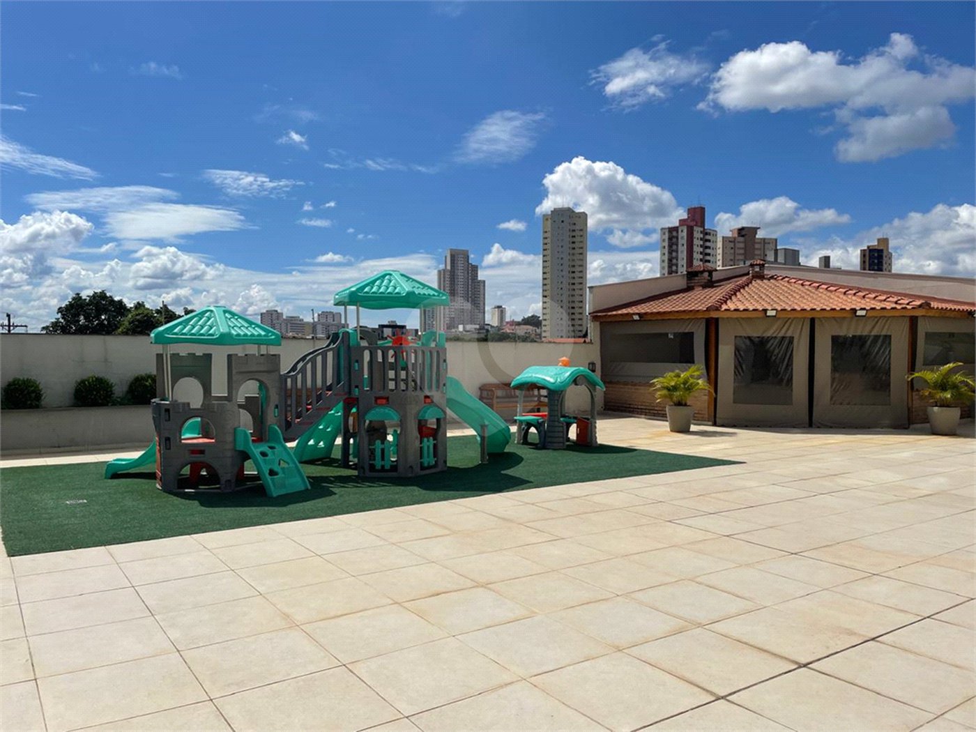 Apartamento à venda com 1 quarto em Vila Mazzei, São Paulo, SP