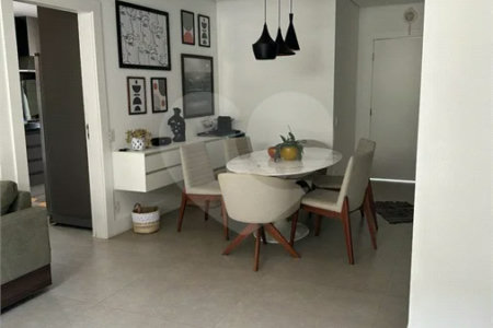 Casa à venda com 3 quartos, sendo 2 suítes, no condomínio Paulistano 2ª Fase, São Paulo - SP