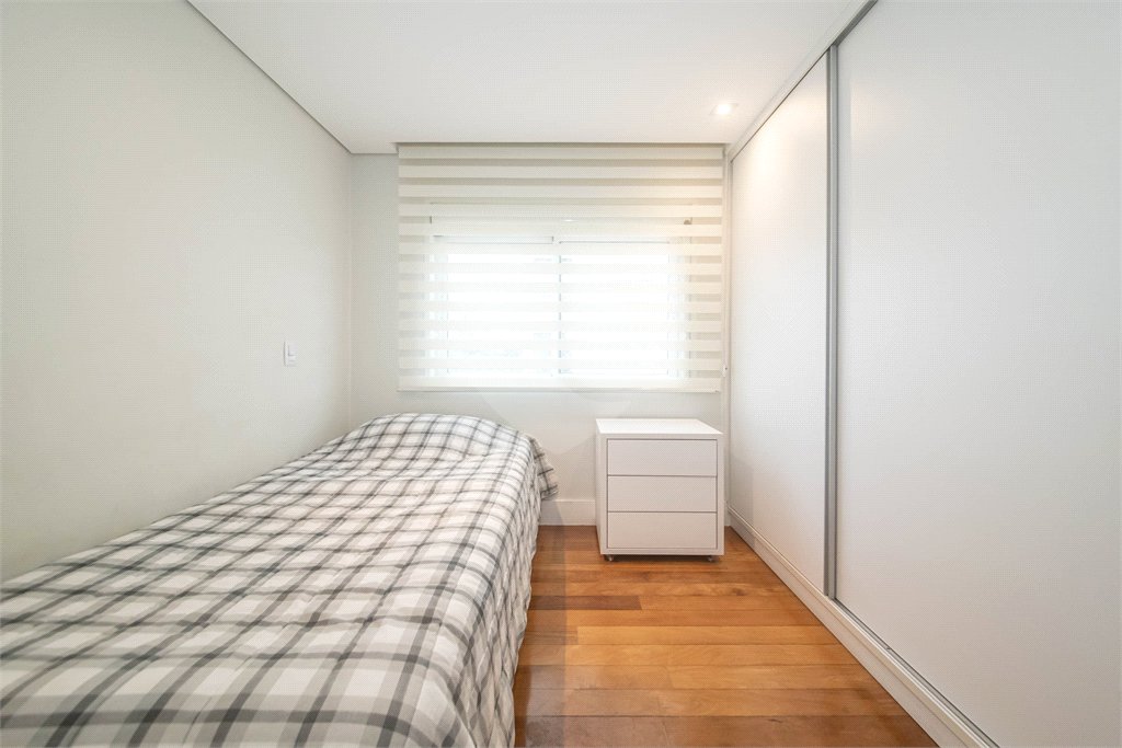 Apartamento à venda com 3 quartos, sendo 2 suítes, em Vila Mariana, São Paulo, SP