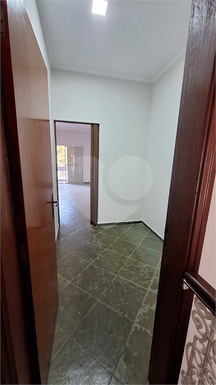 Sobrado à venda com 2 suítes em Jardim Itamaracá, Indaiatuba, SP