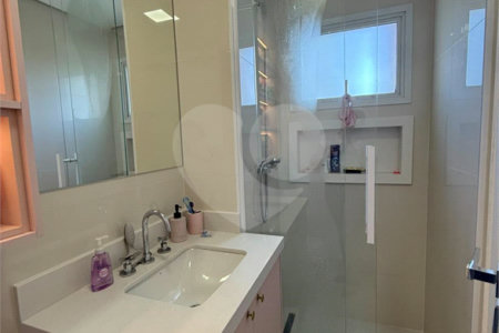 Apartamento à venda com 3 quartos, sendo 1 suíte,  em Vila Mogilar, Mogi das Cruzes, SP