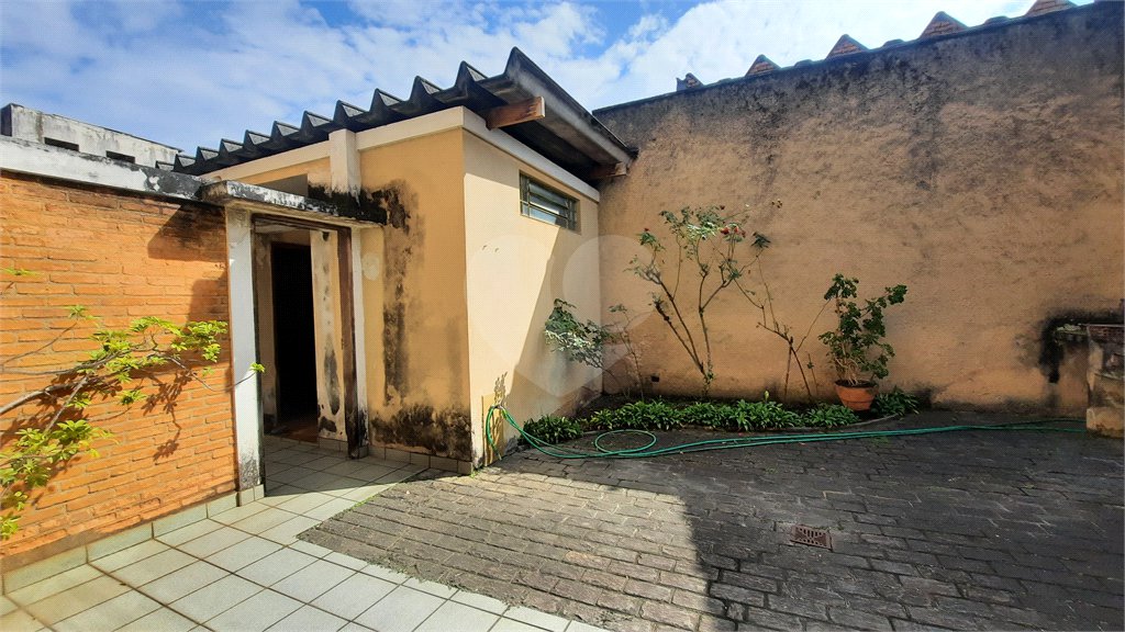 Sobrado à venda com 4 quartos, sendo 1 suíte,  em City Campo Grande, São Paulo, SP
