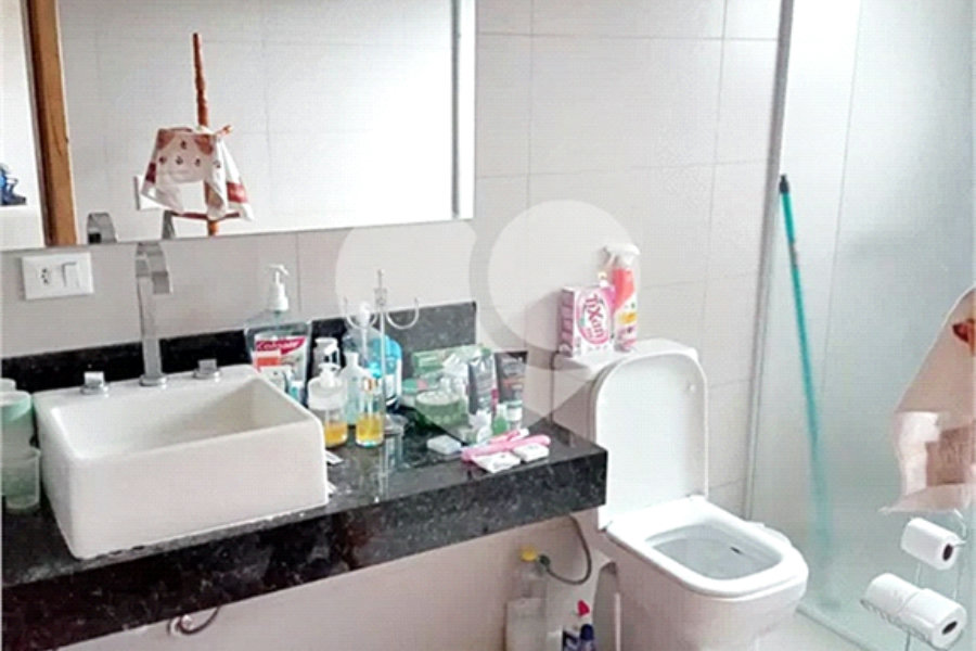 Casa à venda com 4 quartos, sendo 3 suítes, no condomínio Residencial Ecologico da Cantareira, Mairiporã - SP