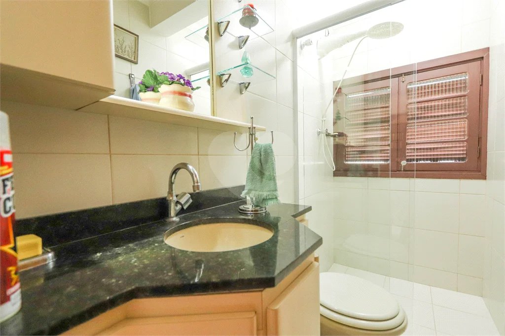 Casa à venda com 4 quartos, sendo 1 suíte, em Jardim Franca, São Paulo, SP