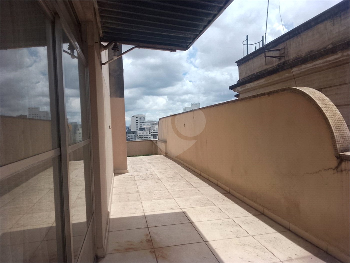 Apartamento à venda com 4 quartos, sendo 1 suíte, em República, São Paulo, SP