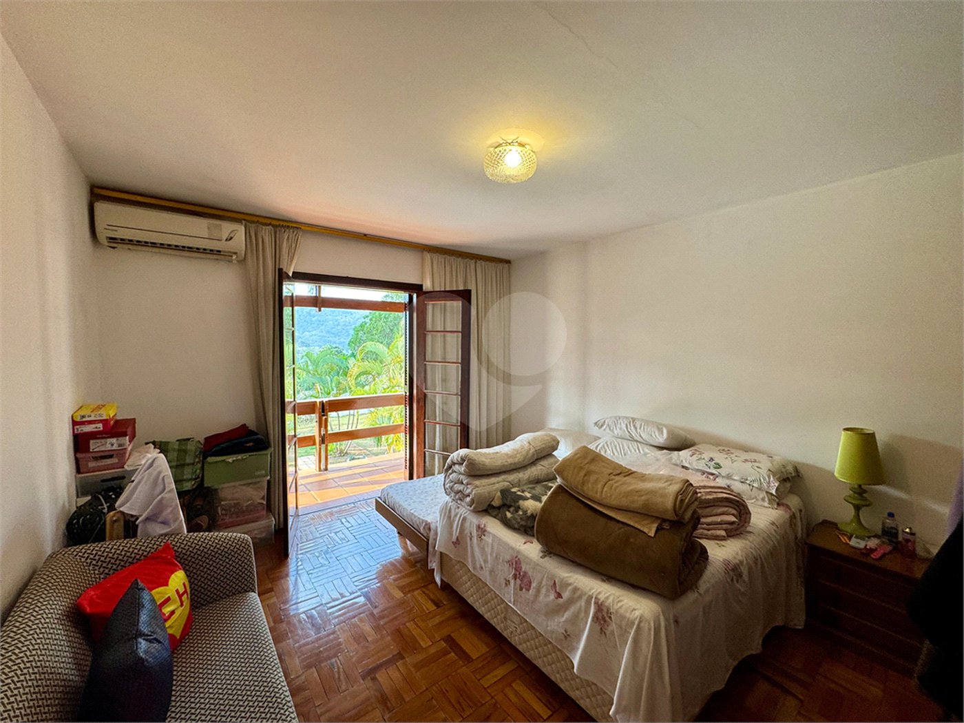 Casa à venda com 7 quartos, sendo 4 suítes, no condomínio Campos de Mairiporã Gleba 1, Mairiporã - SP