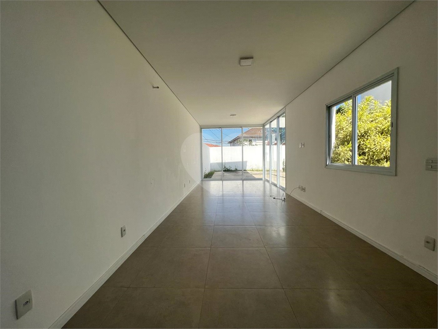 Casa à venda com 3 quartos, sendo 1 suíte, em Jardim Semiramis, Cotia, SP