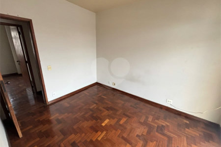 Apartamento à venda com 4 quartos, sendo 1 suíte,  em Tijuca, Rio de Janeiro, RJ