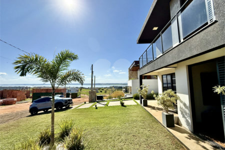 Casa à venda com 3 quartos, sendo 1 suíte,  em Terras de Santa Cristina XIII Setor Marina, Paranapanema, SP