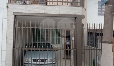 Sobrado à venda com 3 quartos, sendo 1 suíte,  em Saúde, São Paulo, SP