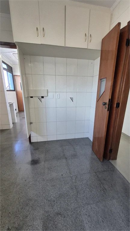 Apartamento à venda ou para alugar com 3 quartos, sendo 2 suítes, em Vila Romana, São Paulo, SP