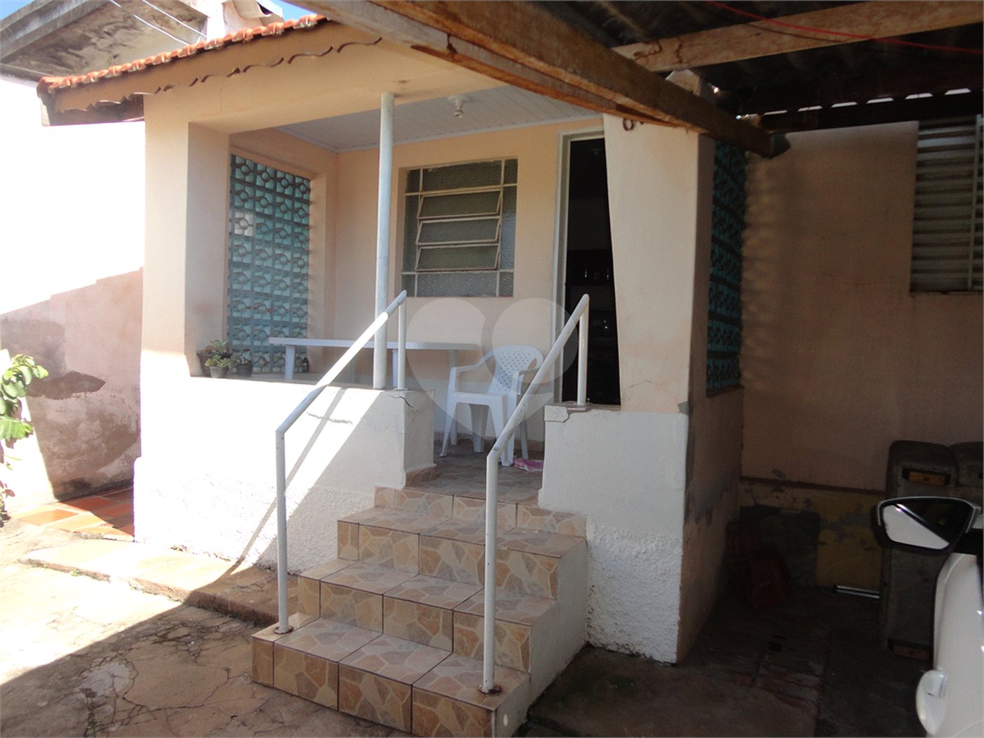 Casa à venda com 2 quartos em Vila Bissoto, Valinhos, SP
