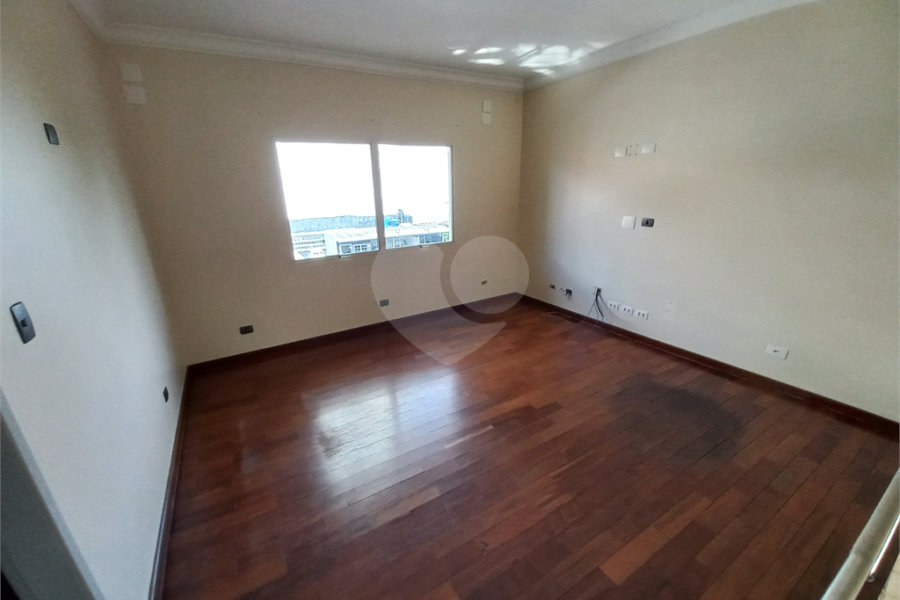 Sobrado à venda com 3 quartos, sendo 1 suíte, em Morumbi, São Paulo, SP