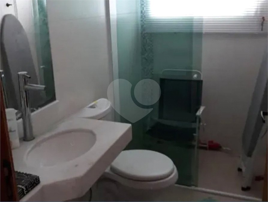 Sobrado à venda com 4 quartos, sendo 2 suítes, em Jardim Regina, Indaiatuba, SP