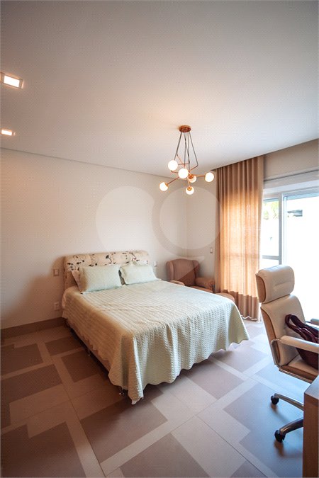 Casa à venda ou para alugar com 4 suítes no condomínio Jardim Vila Paradiso, Indaiatuba - SP
