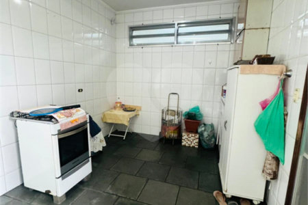 Casa à venda com 3 quartos, sendo 1 suíte,  em Vila Galvão, Guarulhos, SP