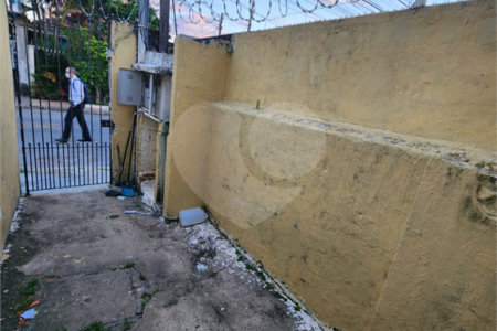 Casa à venda com 3 quartos, sendo 1 suíte, em Jardim Eusonia, Guarulhos, SP
