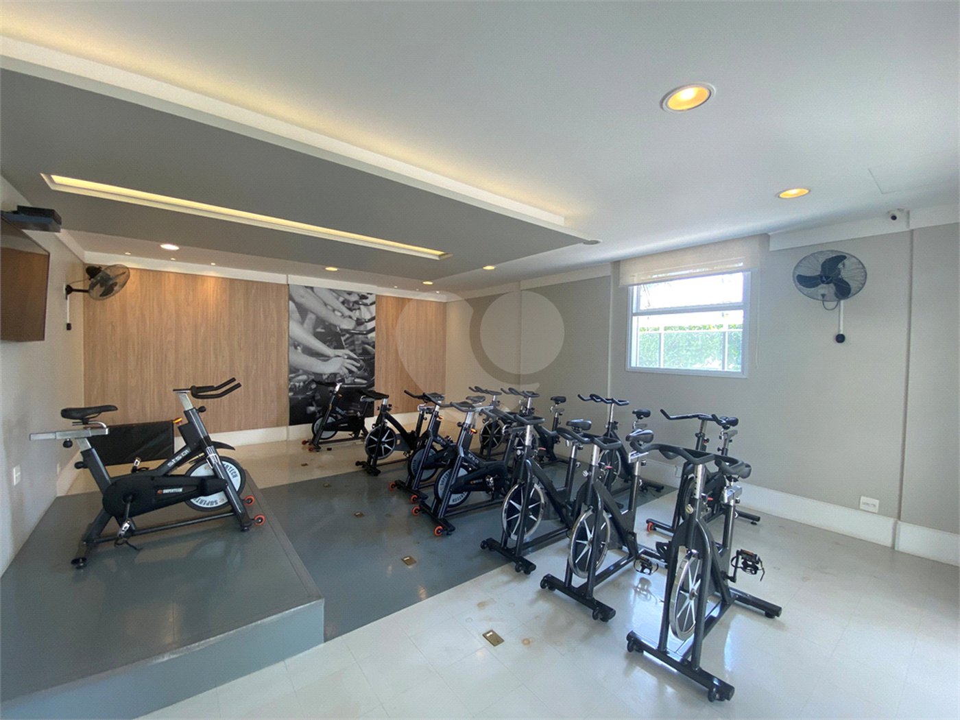 Apartamento à venda com 3 suítes em Barra Funda, São Paulo, SP