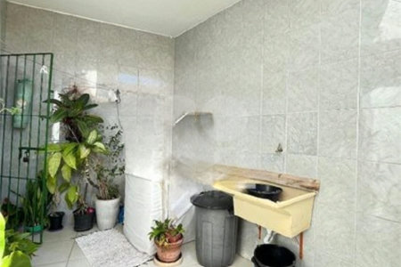 Sobrado à venda com 3 quartos, sendo 1 suíte, em Jardim Oriental, São Paulo, SP