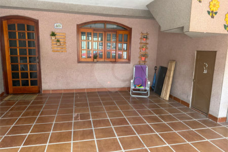 Casa à venda com 3 quartos, sendo 1 suíte, em Vila Romão, Salto, SP