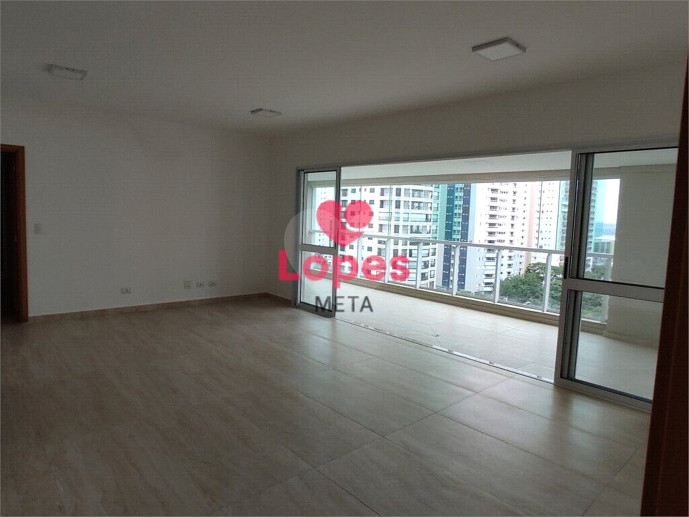 Apartamento à venda com 4 suítes em Parque Residencial Aquarius, São José dos Campos, SP