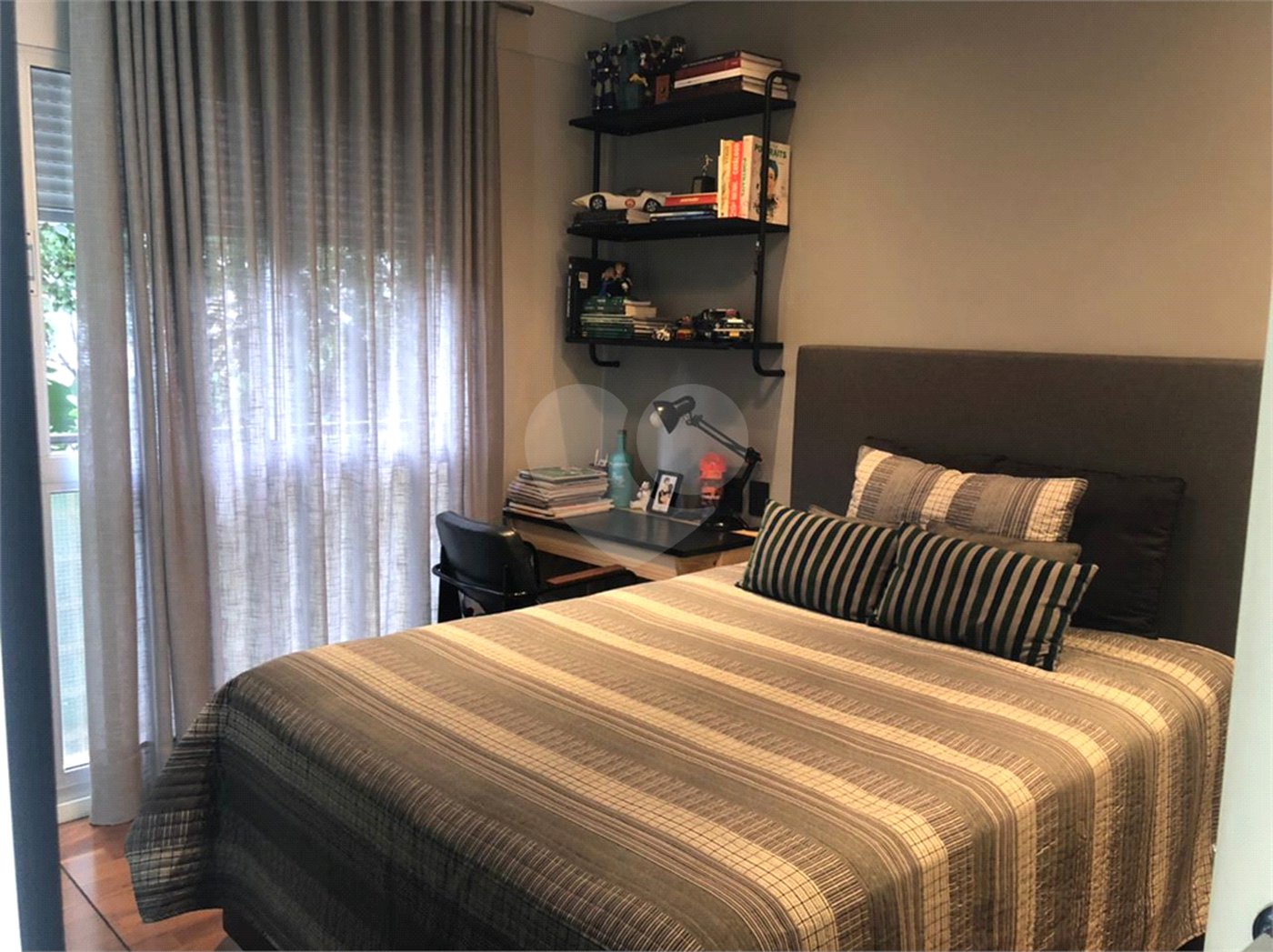 Apartamento à venda com 4 quartos, sendo 3 suítes, em Alto da Boa Vista, São Paulo, SP