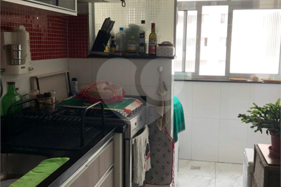 Casa à venda com 2 suítes no condomínio Residencial Matos, São Paulo - SP