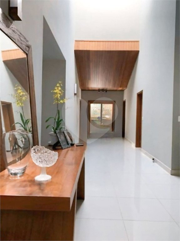 Casa à venda com 5 quartos, sendo 4 suítes, em Transurb, Itapevi, SP