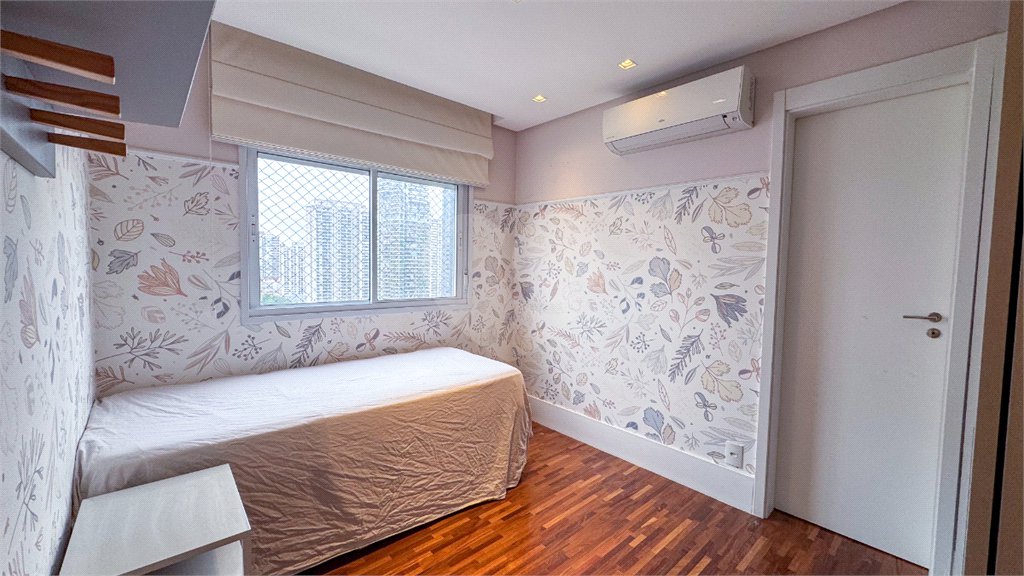 Apartamento à venda com 3 suítes em Brooklin, São Paulo, SP