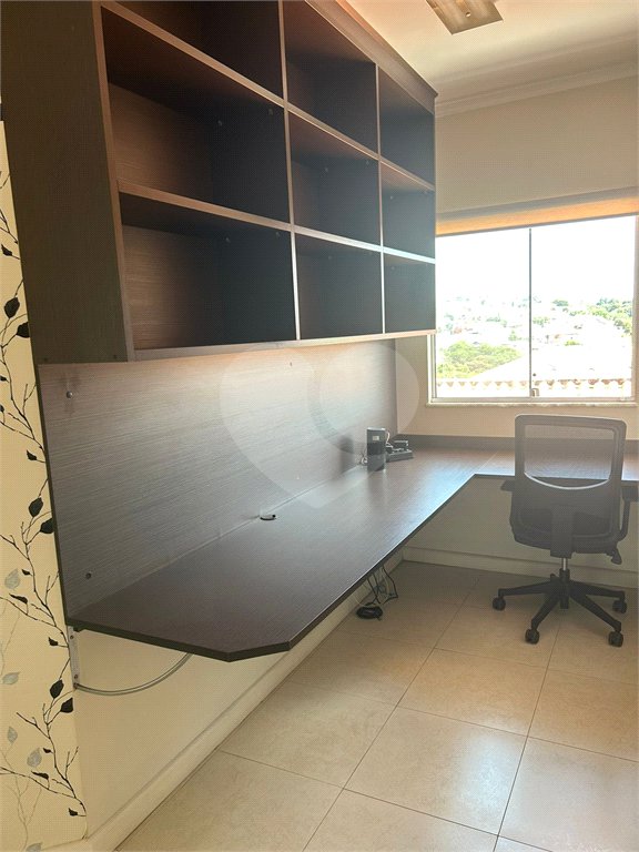 Casa à venda com 3 suítes no condomínio Terras de São Francisco, Vinhedo - SP
